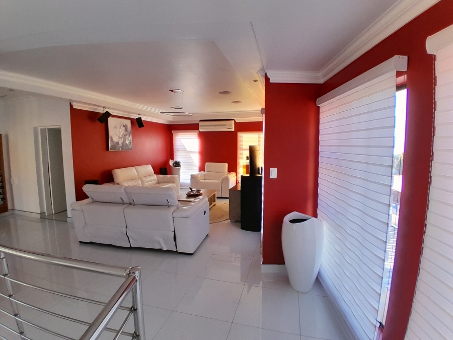 3 Bedroom Property for Sale in Safari Gardens North West